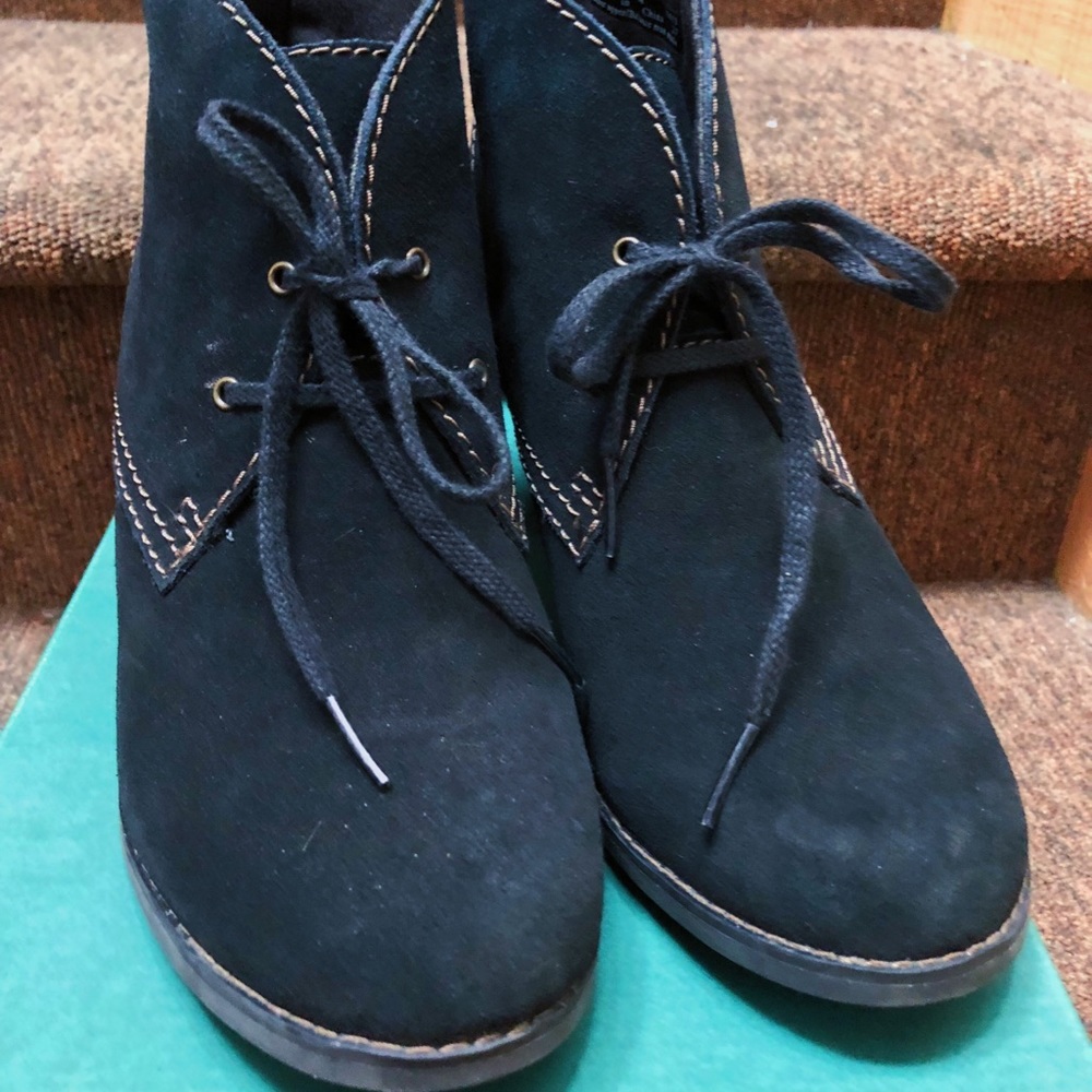 Clarks Suede Booties, size 8.5
